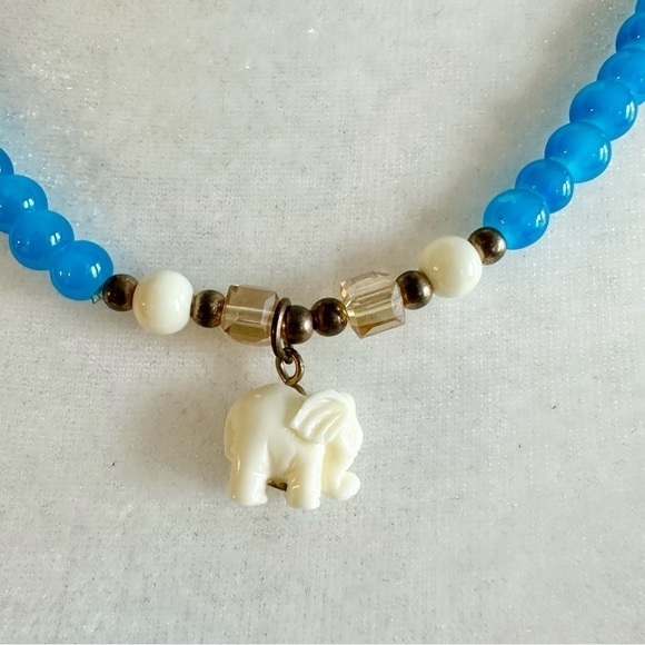 Aqua Teal Blue Beaded Stretch Elephant Necklace or Bracelet - Picture 4 of 5